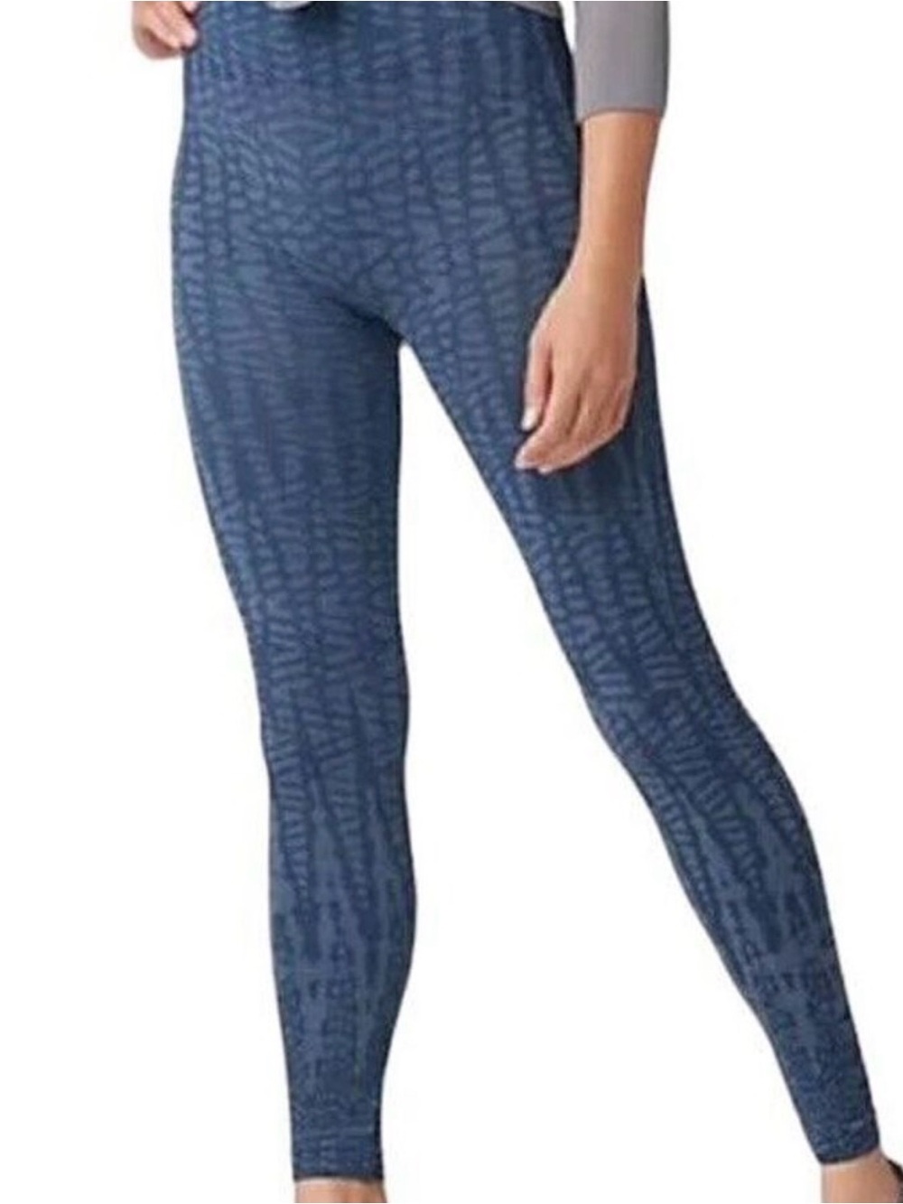 SPANX Seamless navy like new leggings ladies Medium